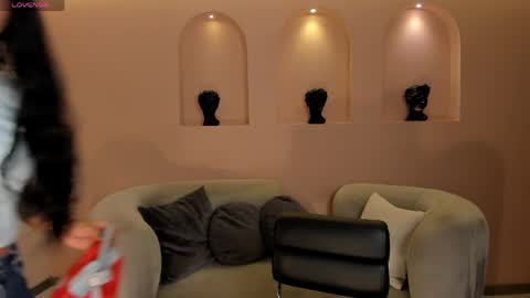 Snapshot of amalia_cruss chatting on April 28, 8:14 pm Amalia cruss online show from April 28, 8:14 pm