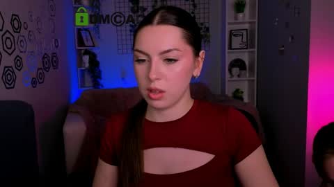 Snapshot of amalialowell chatting on May 5, 7:44 pm Amalia online show from May 5, 7:44 pm