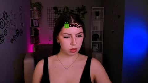 Snapshot of amalialowell chatting on May 13, 9:28 am Amalia online show from May 13, 9:28 am