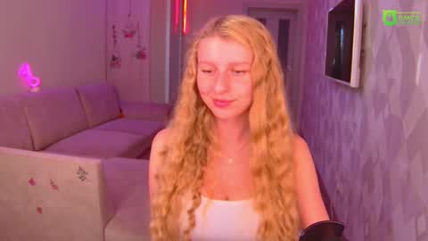 Amalia online show from October 26, 1:17 pm