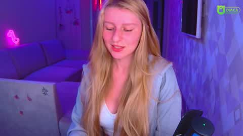 Amalia online show from November 7, 1:55 pm