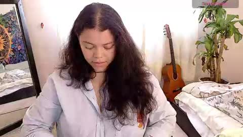 Snapshot of amand1_sweet chatting on July 28, 2:05 pm online show from July 28, 2:05 pm