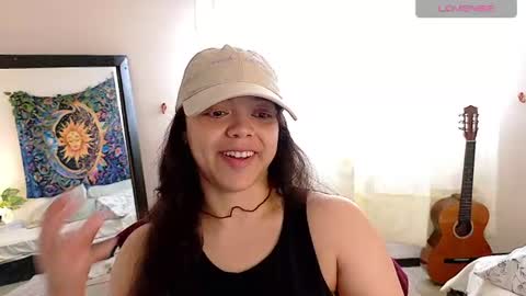 Snapshot of amand1_sweet chatting on August 6, 2:19 pm online show from August 6, 2:19 pm