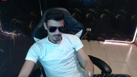 Snapshot of amand_sex chatting on May 8, 4:07 am amand_sex online show from May 8, 4:07 am