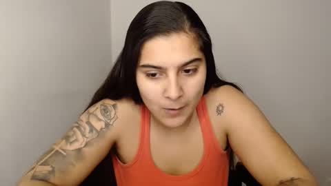 The queen of the biceps  online show from January 18, 4:21 pm
