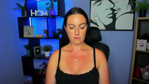Snapshot of amanda_burn chatting on May 14, 1:29 pm Amanda online show from May 14, 1:29 pm