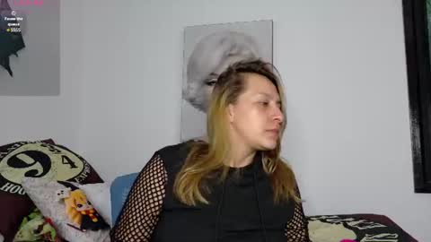 Snapshot of amanda_ferrer chatting on July 17, 12:23 pm amanda_ferrer online show from July 17, 12:23 pm