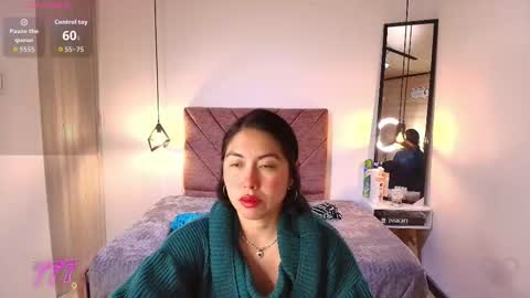 AMANDA FOX online show from March 16, 7:40 pm