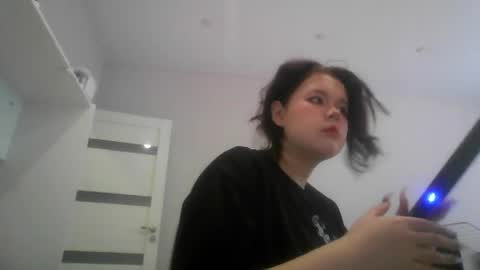 Snapshot of amanda_mia chatting on April 25, 1:03 pm amanda_mia online show from April 25, 1:03 pm