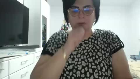 Anda .. online show from January 6, 9:39 pm