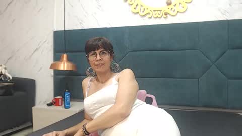 Snapshot of amanda_ramirez chatting on May 11, 9:45 pm amanda_ramirez online show from May 11, 9:45 pm