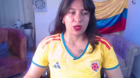 Snapshot of amanda_rousee chatting on June 18, 3:40 am Amanda online show from June 18, 3:40 am