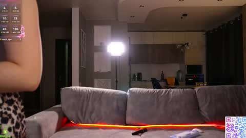 Snapshot of amanda_sayhey chatting on February 6, 3:33 am online show from February 6, 3:33 am