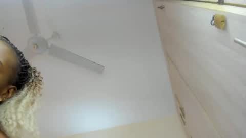 Amanda tint online show from October 22, 7:52 am