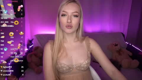 Snapshot of amandaafire chatting on December 28, 5:14 pm Amanda online show from December 28, 5:14 pm