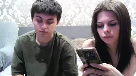 Snapshot of amandacouple chatting on February 23, 5:16 am Selina and Robert online show from February 23, 5:16 am