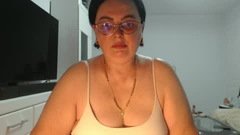 Snapshot of amandamuller1982 chatting on June 30, 9:27 pm Anda online show from June 30, 9:27 pm