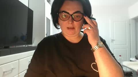 Snapshot of amandamuller1982 chatting on July 4, 1:50 pm Anda online show from July 4, 1:50 pm