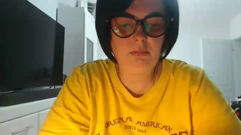Snapshot of amandamuller1982 chatting on July 19, 9:35 am Anda online show from July 19, 9:35 am