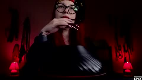 Goddess Amanita online show from September 17, 9:00 am