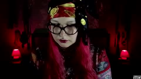 Snapshot of amanita__pantherina chatting on July 15, 9:25 am Goddess Amanita online show from July 15, 9:25 am