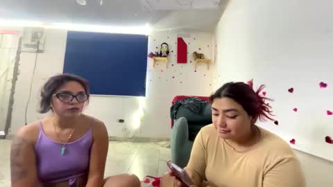 Snapshot of amanne_misa chatting on May 20, 9:43 pm Amanne Misa online show from May 20, 9:43 pm