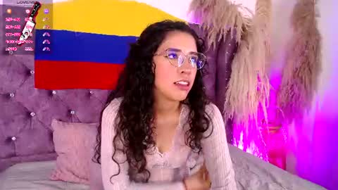 Snapshot of amara_davis1 chatting on July 6, 4:31 am amara_davis1 online show from July 6, 4:31 am