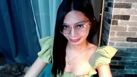 BELLA online show from February 12, 8:20 am