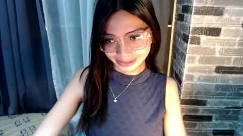 BELLA online show from February 12, 8:59 pm