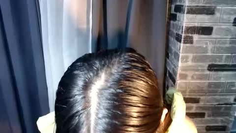 BELLA online show from March 5, 4:25 pm