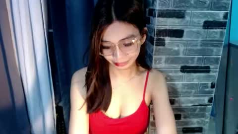 Snapshot of amarabellax chatting on May 17, 10:17 pm BELLA online show from May 17, 10:17 pm