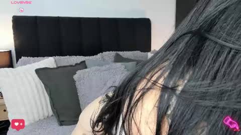Snapshot of amarae chatting on June 22, 9:56 pm Amara online show from June 22, 9:56 pm