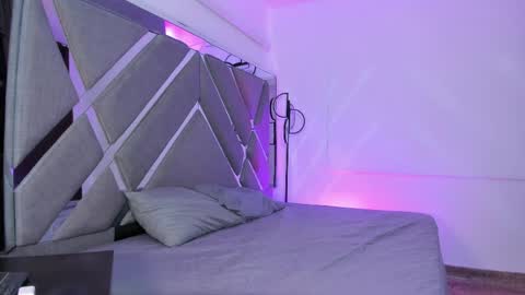Snapshot of amaralewis chatting on May 22, 12:55 pm AMARA online show from May 22, 12:55 pm