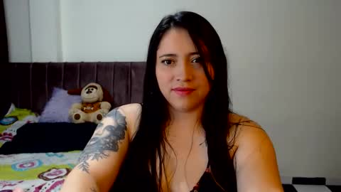 Snapshot of amaranta_wills chatting on December 17, 1:00 am Amaranta wills online show from December 17, 1:00 am