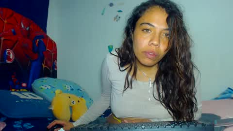 Amara Julia online show from December 20, 11:37 pm