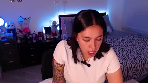 Mila  online show from February 19, 12:03 am