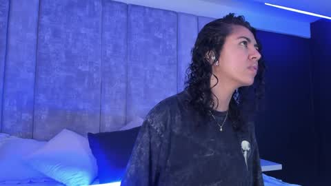 Emily online show from April 13, 10:10 am