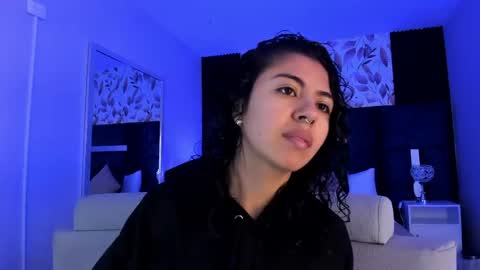 Snapshot of amarettho chatting on April 19, 10:58 am Emily online show from April 19, 10:58 am