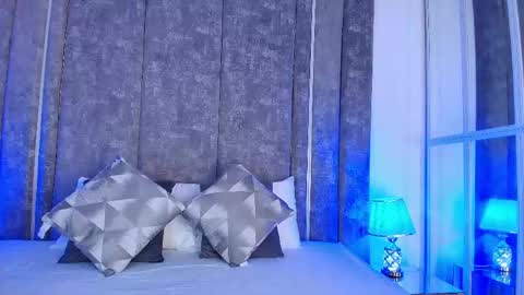 Snapshot of amarettho chatting on May 7, 10:31 am Emily online show from May 7, 10:31 am