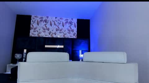 Snapshot of amarettho chatting on May 24, 12:32 pm Emily online show from May 24, 12:32 pm