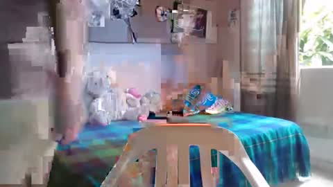 Snapshot of amaris_c chatting on October 5, 12:03 pm amaris_c online show from October 5, 12:03 pm