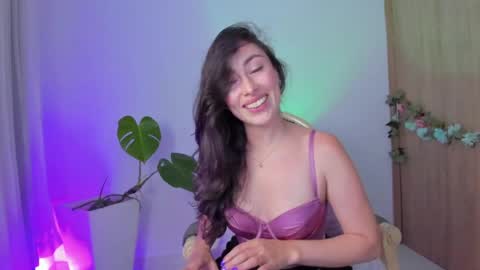 Snapshot of amatista_4 chatting on June 6, 6:18 am Amatista online show from June 6, 6:18 am