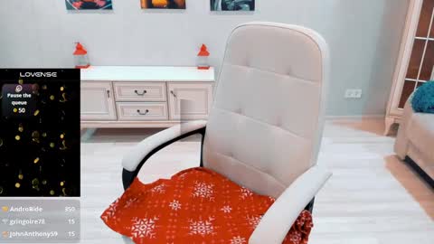 Snapshot of amazing_alina chatting on February 23, 11:47 pm Alina online show from February 23, 11:47 pm