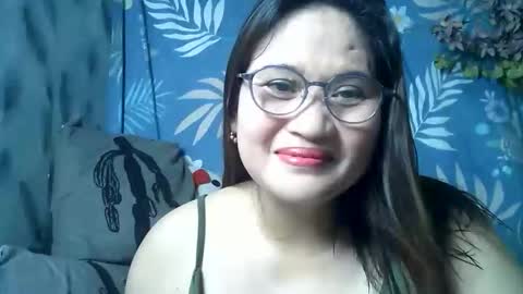 Snapshot of amazing_angel22 chatting on June 11, 9:18 am amazing angel online show from June 11, 9:18 am