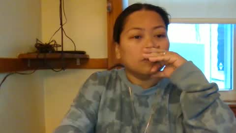 Snapshot of amazinglora chatting on January 17, 12:43 pm So many calling me Laura but i am Lora now i know Lora is SpanishLaura is EnglishLori is Italian so can call me those name online show from January 17, 12:43 pm