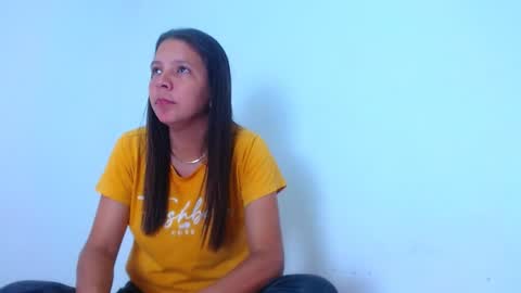 Snapshot of ambar69noir chatting on June 16, 12:13 am HAMBAR online show from June 16, 12:13 am