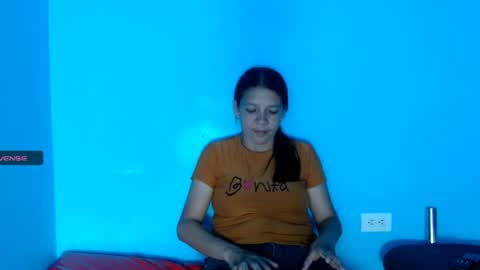 Snapshot of ambar69noir chatting on July 5, 11:23 pm HAMBAR online show from July 5, 11:23 pm