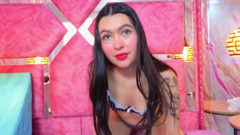 Snapshot of ambar_cullen chatting on May 15, 8:49 pm ambar_cullen online show from May 15, 8:49 pm