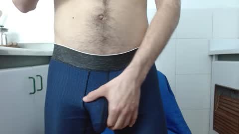 Snapshot of ambar_mds chatting on September 19, 2:07 pm Sebas online show from September 19, 2:07 pm