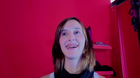 Snapshot of ambar_roux1 chatting on October 20, 3:45 pm ambar_roux1 online show from October 20, 3:45 pm